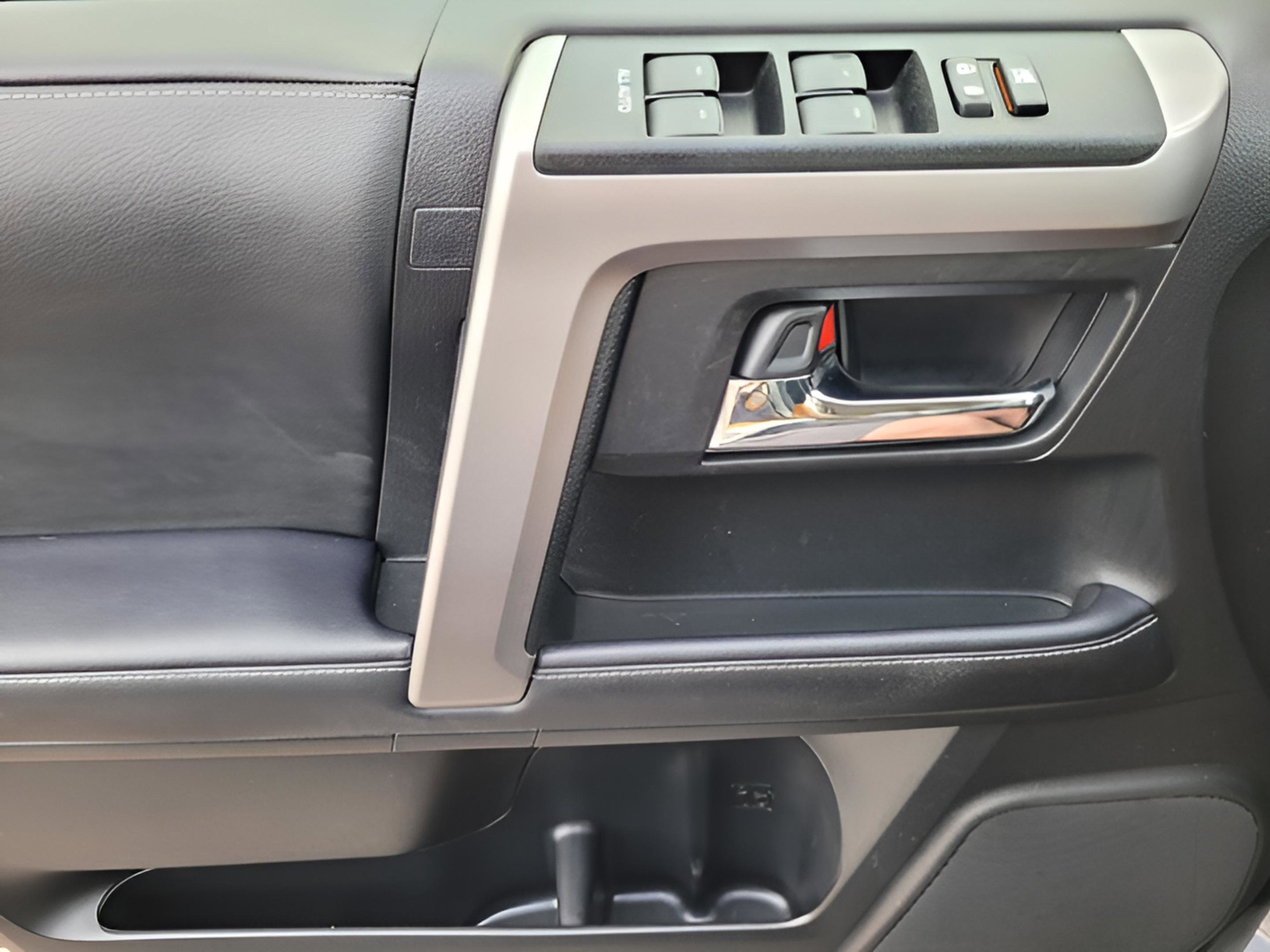 Certified 2022 Toyota 4Runner SR5 Premium image 24