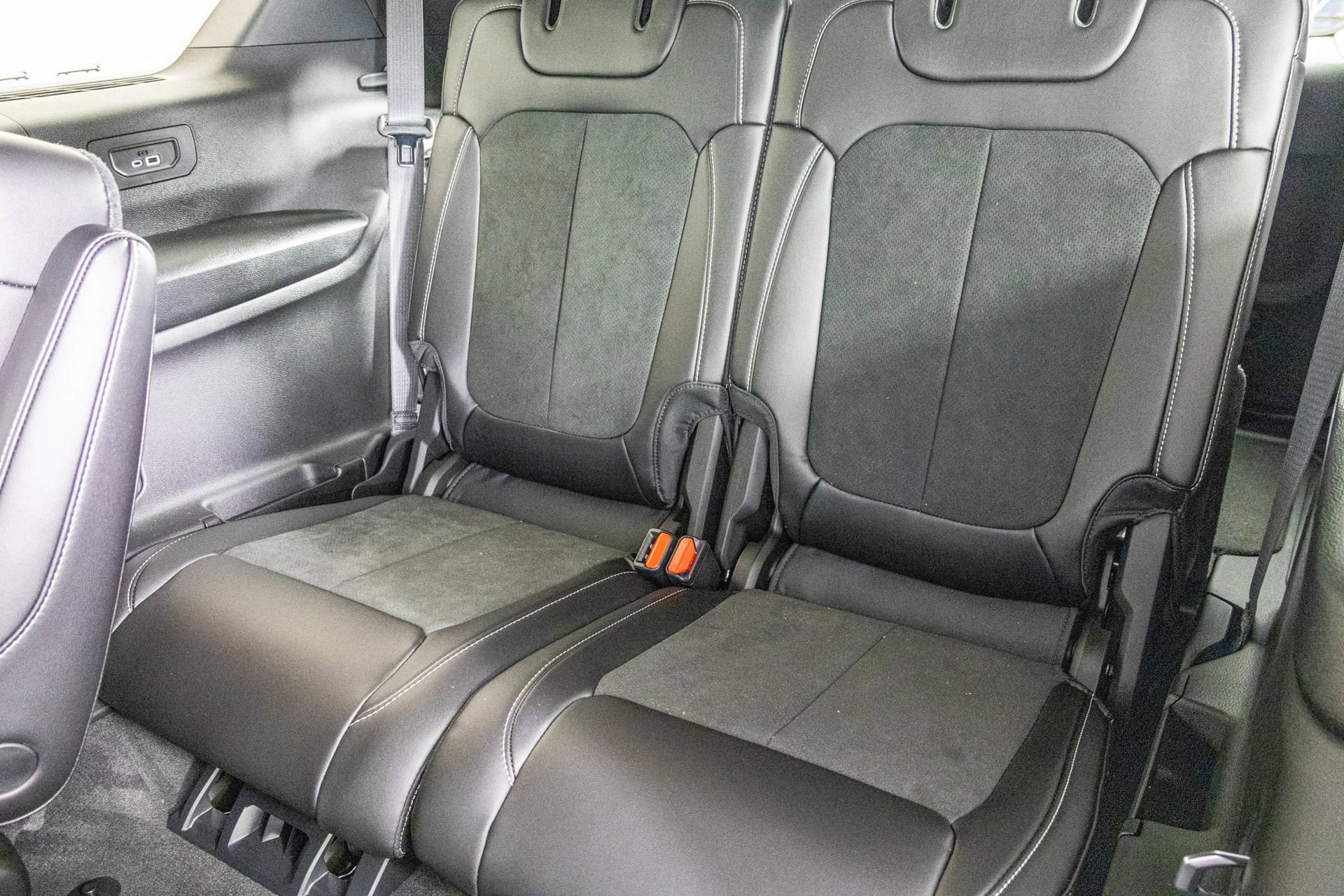 New 2025 Jeep Grand Cherokee L Altitude image 31