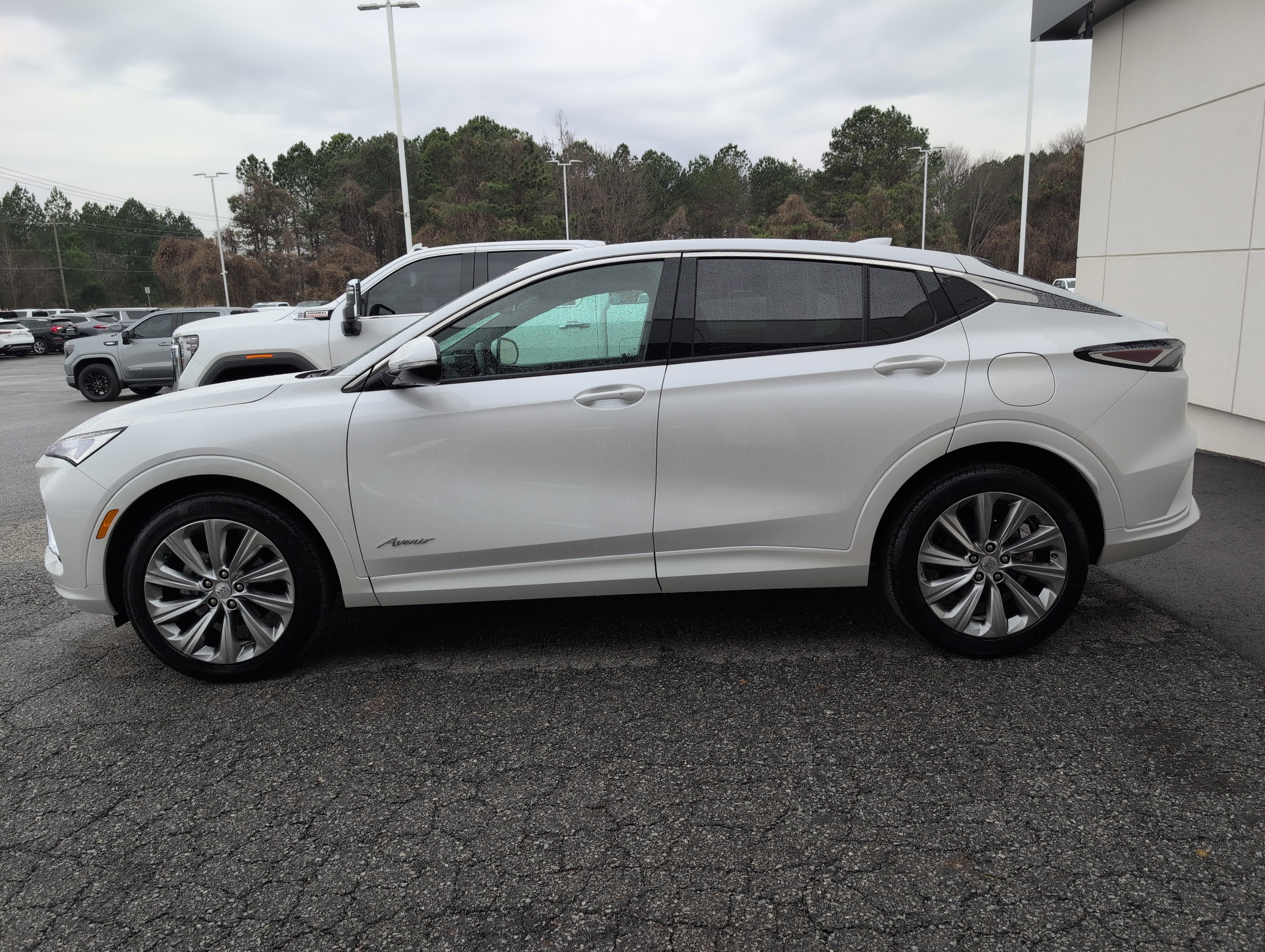 Used 2024 Buick Envista Avenir image 4