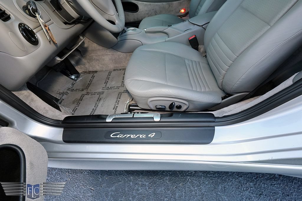 Used 2000 Porsche 911 Carrera 4 AWD/4WD image 13