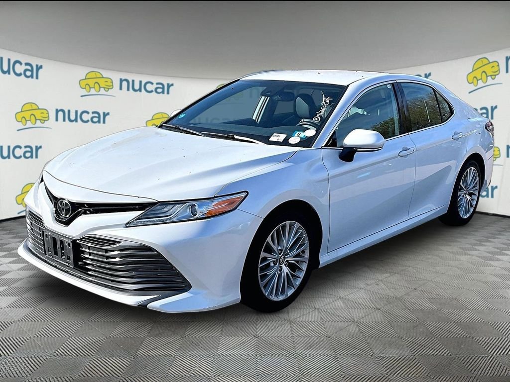Certified 2020 Toyota Camry XLE FWD image 2