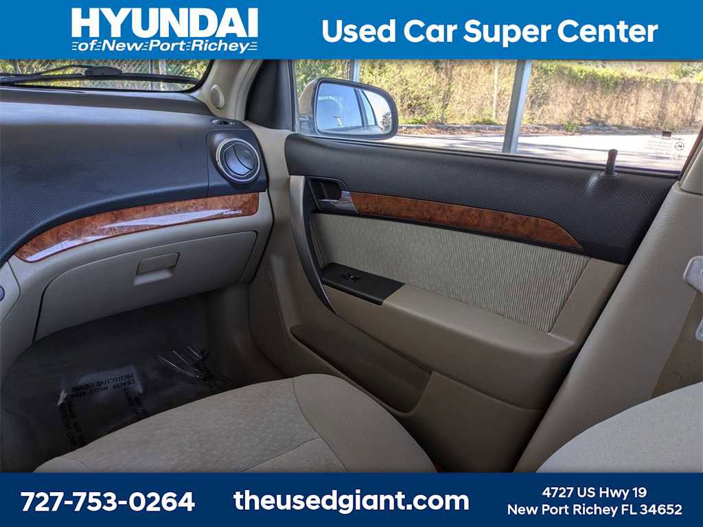 Used 2009 Chevrolet Aveo LT image 16