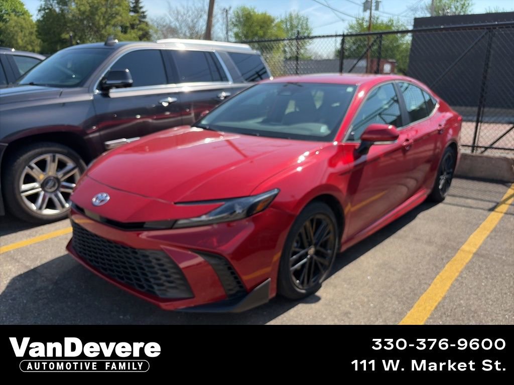 Used 2025 Toyota Camry SE