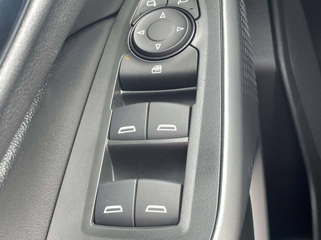 New 2026 Chevrolet Trax LS w/ LS Convenience Package FWD image 19