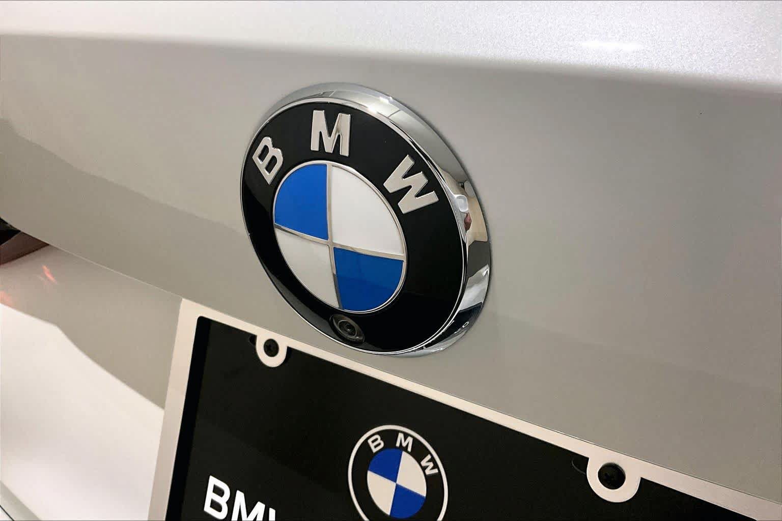 Used 2025 BMW 430i Coupe w/ Convenience Package RWD image 32