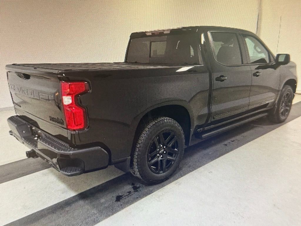 Used 2025 Chevrolet Silverado 1500 High Country w/ Midnight Edition image 4