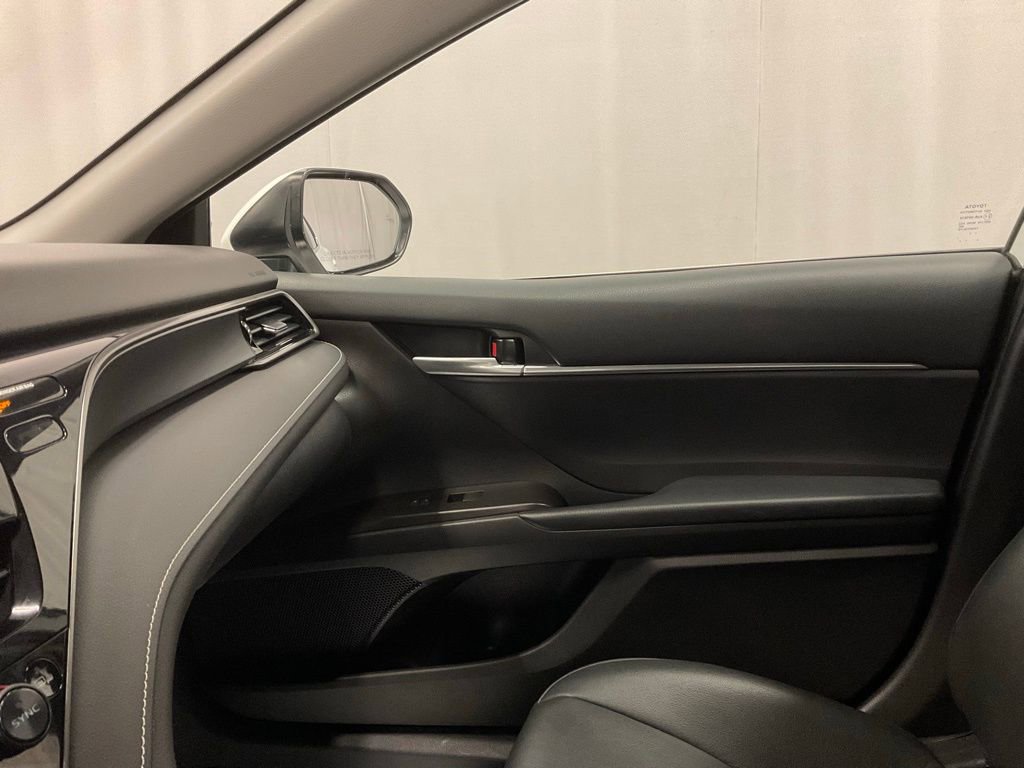 Used 2024 Toyota Camry SE image 23