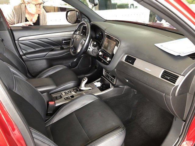 Used 2020 Mitsubishi Outlander SEL image 53