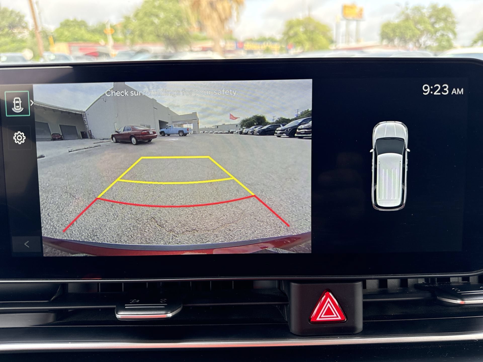 Used 2026 Kia Carnival FWD image 23