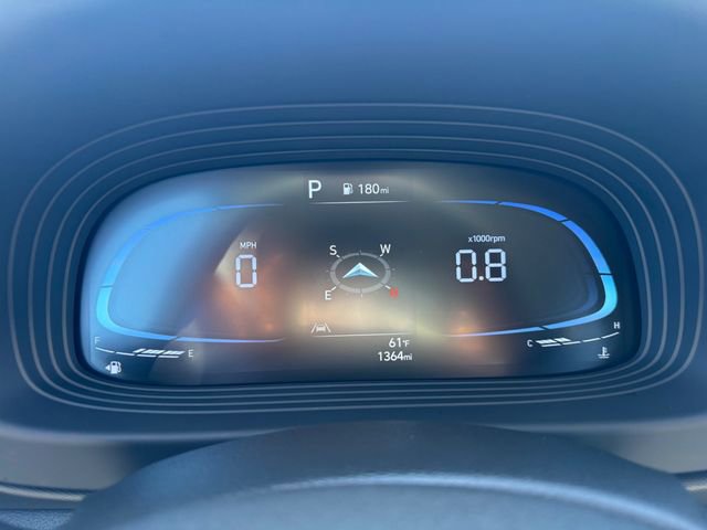 Used 2025 Hyundai Venue Limited image 5