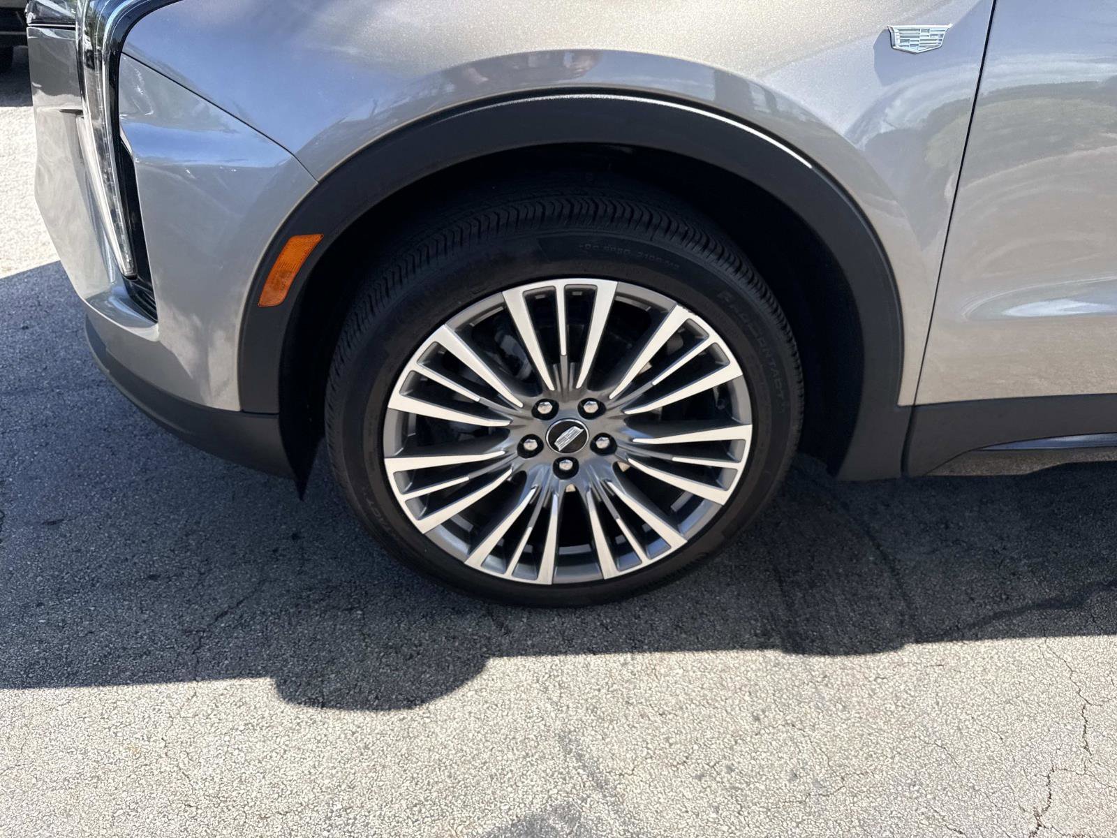 Certified 2024 Cadillac XT4 Premium Luxury w/ Cold Weather Package image 10