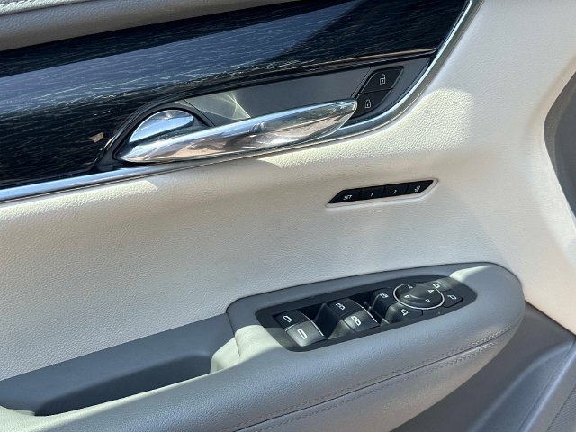 Used 2020 Cadillac XT6 Premium Luxury AWD/4WD image 20