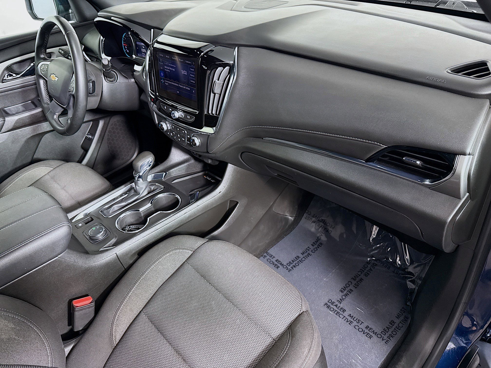 Used 2023 Chevrolet Traverse LT image 30