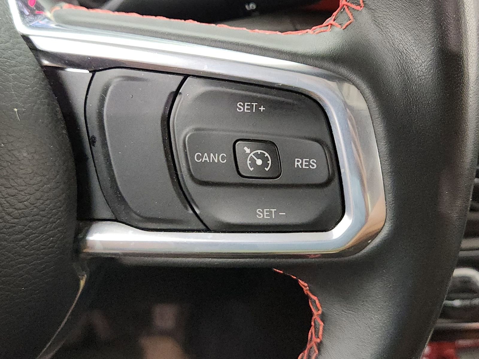 Used 2022 Jeep Gladiator Rubicon w/ Cold Weather Group image 29