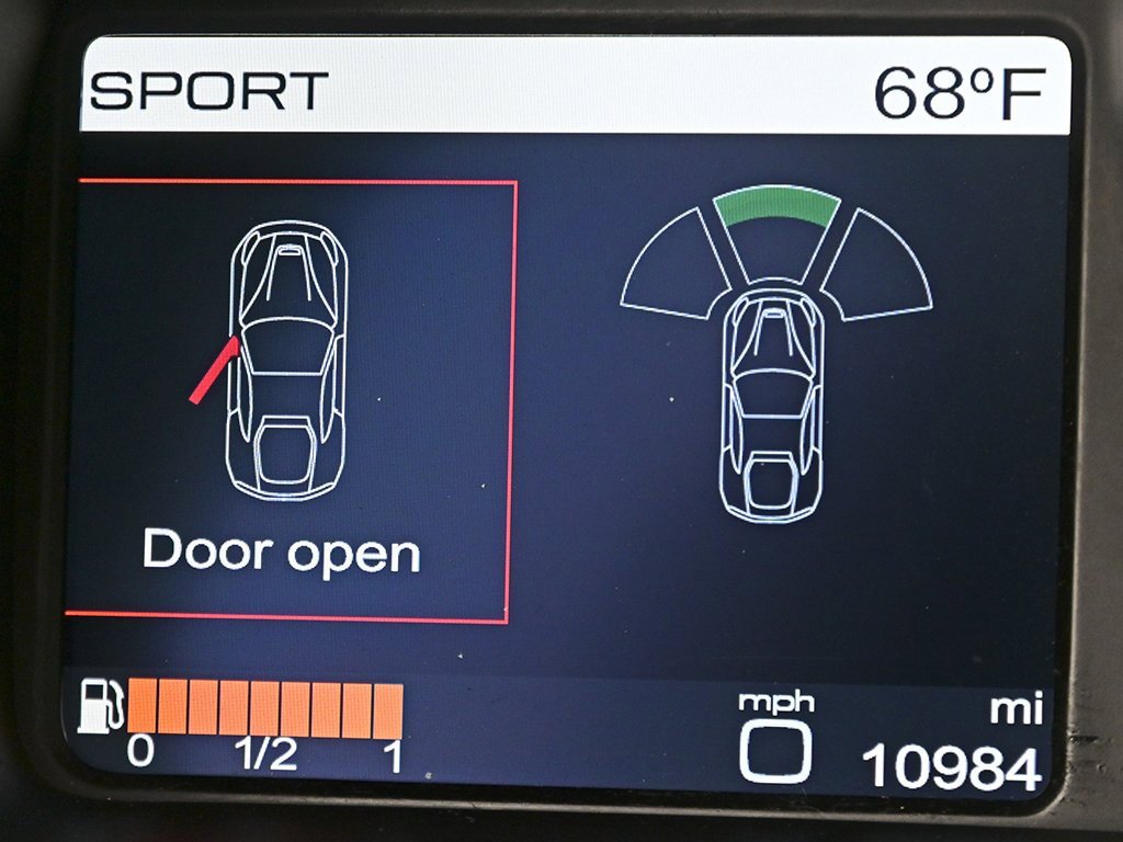 Certified 2014 Ferrari F12 Berlinetta image 29