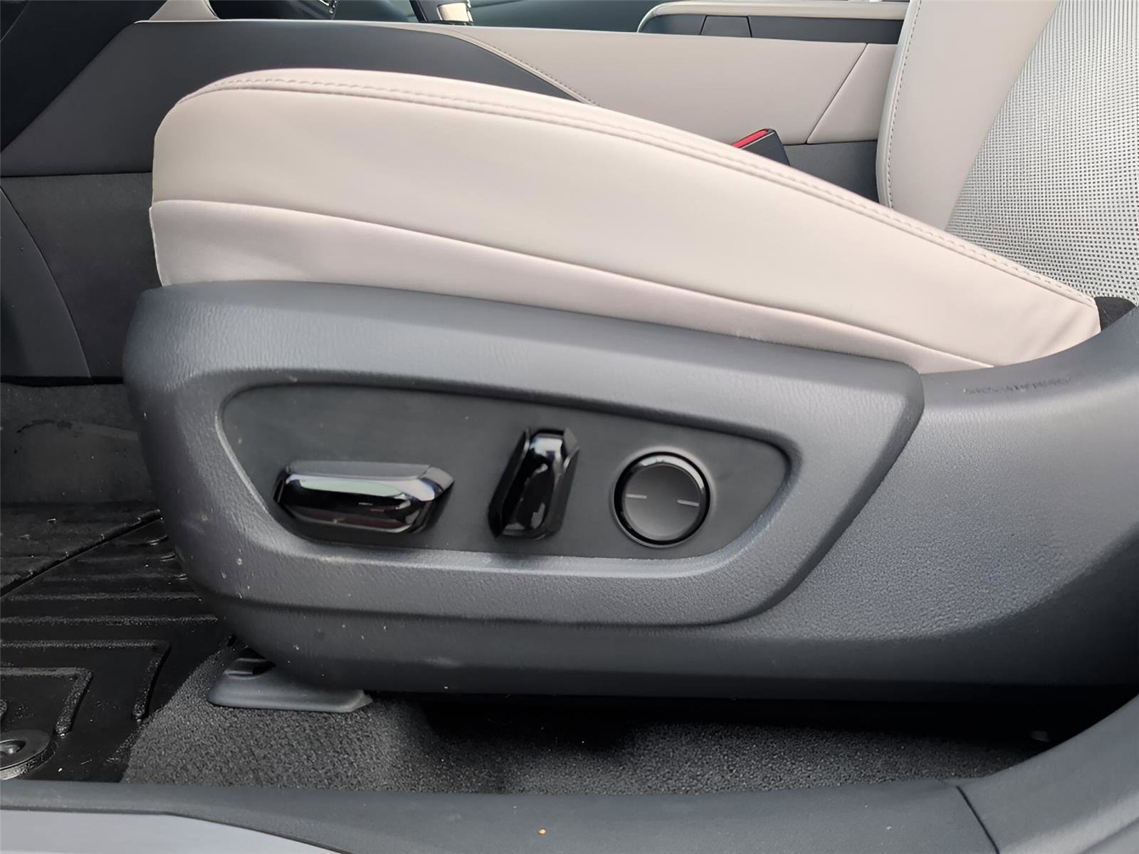 Used 2025 Lexus RX 350 F Sport image 10