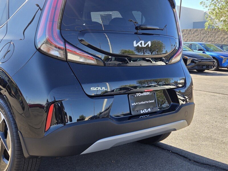 Certified 2025 Kia Soul EX FWD image 6