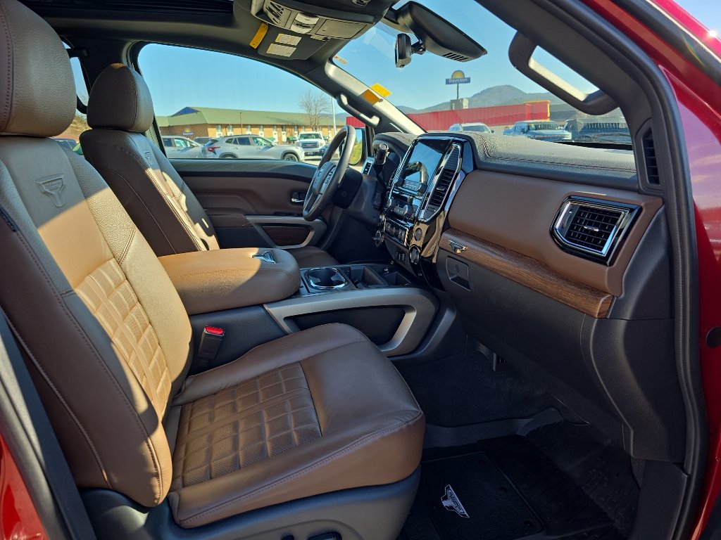 Used 2024 Nissan Titan Platinum Reserve w/ Moonroof Package image 25
