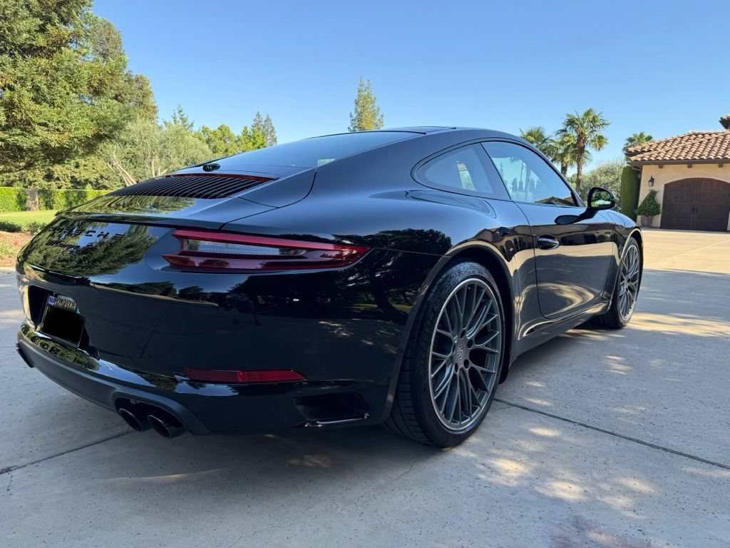 Used 2018 Porsche 911 Carrera S RWD image 8