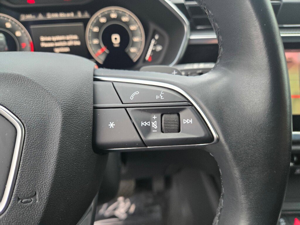 Used 2021 Audi Q3 2.0T Premium Plus w/ Premium Plus Package image 23