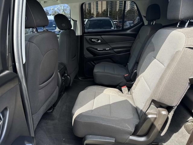 Certified 2021 Chevrolet Traverse LT FWD image 17