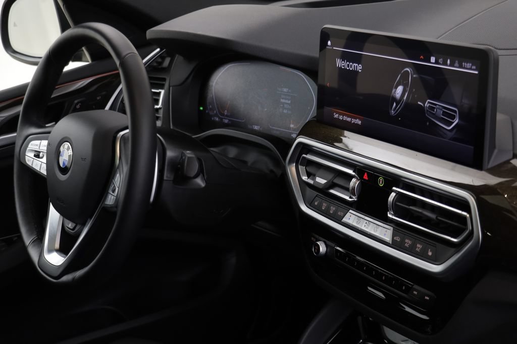 Certified 2025 BMW X4 xDrive30i AWD/4WD image 20