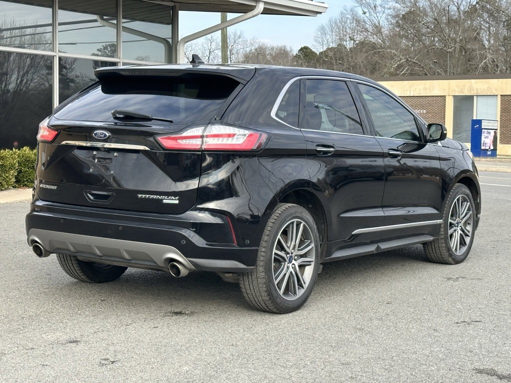 Used 2019 Ford Edge Titanium w/ Equipment Group 301A image 10