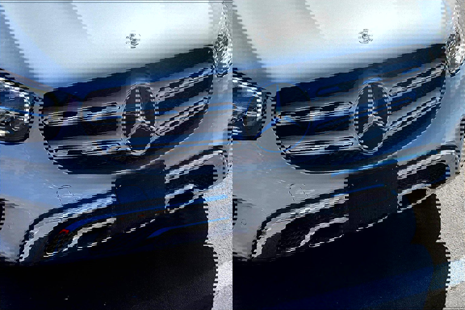 Used 2022 Mercedes-Benz GLC 300 w/ Premium Package Lite image 27