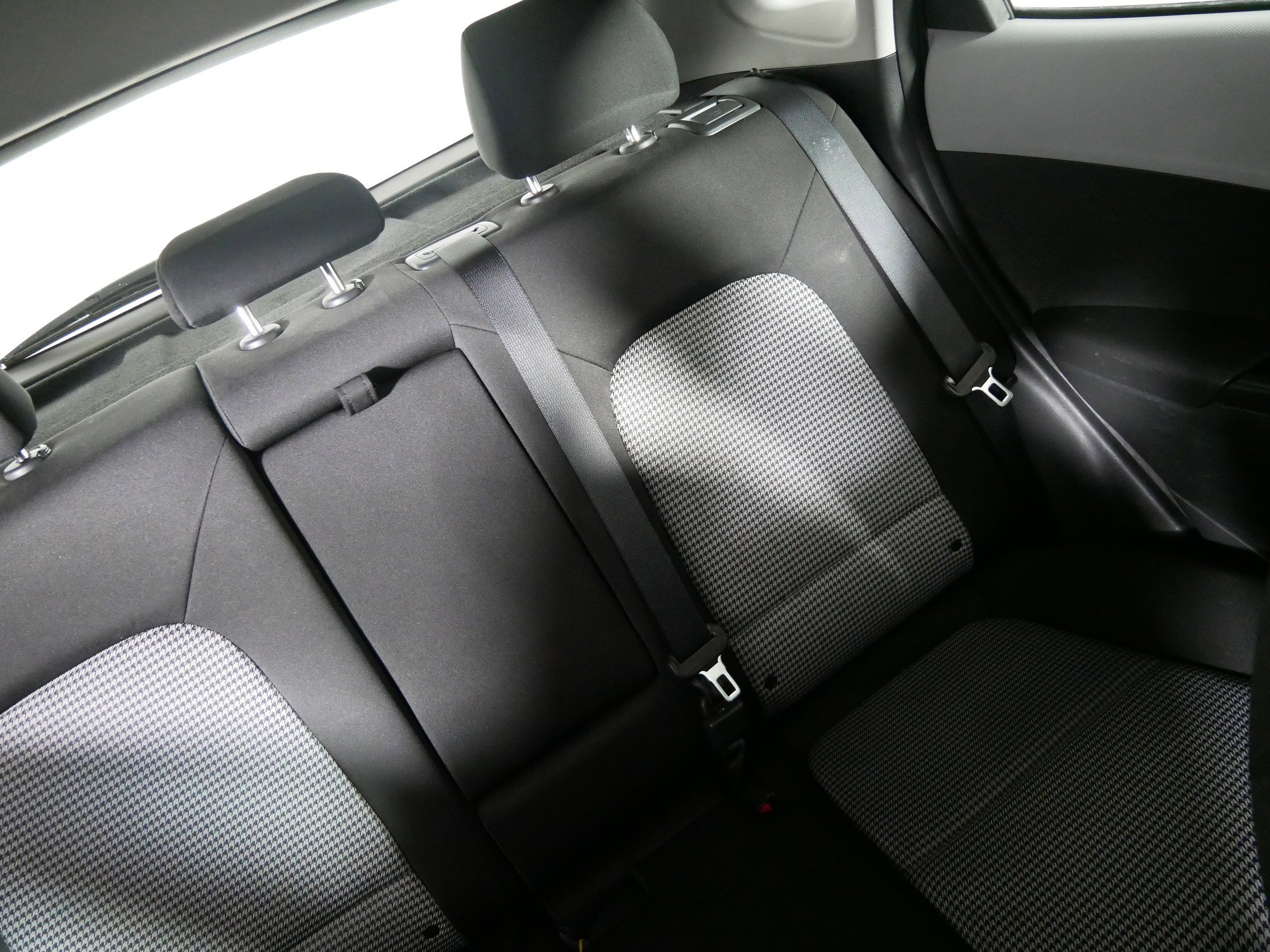 Used 2021 Hyundai Kona SE AWD/4WD image 14