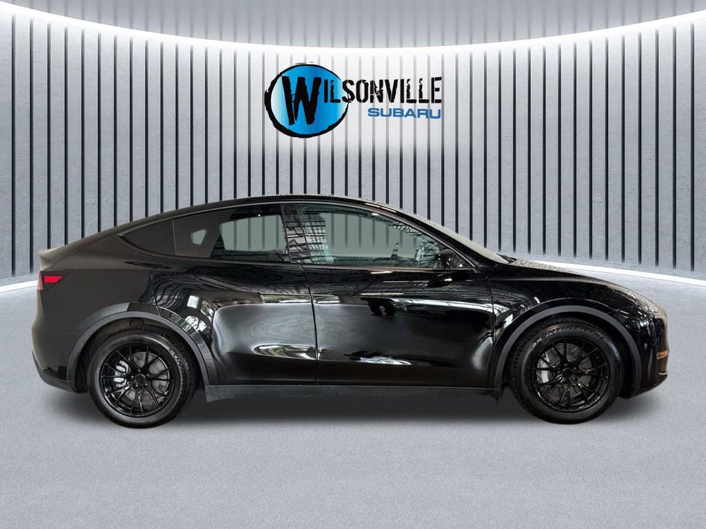 Used 2021 Tesla Model Y Long Range image 14