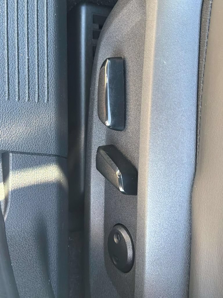 Used 2023 Nissan Rogue Platinum w/ Platinum Premium Package FWD image 28