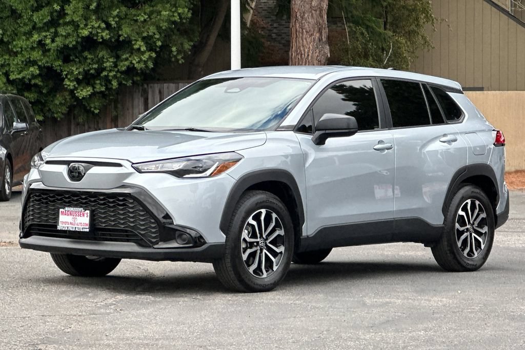 Certified 2025 Toyota Corolla Cross AWD Hybrid image 7