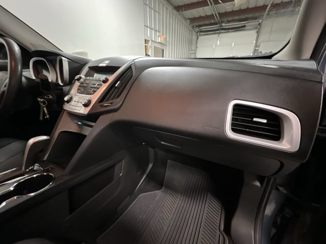 Used 2013 Chevrolet Equinox LS FWD image 25