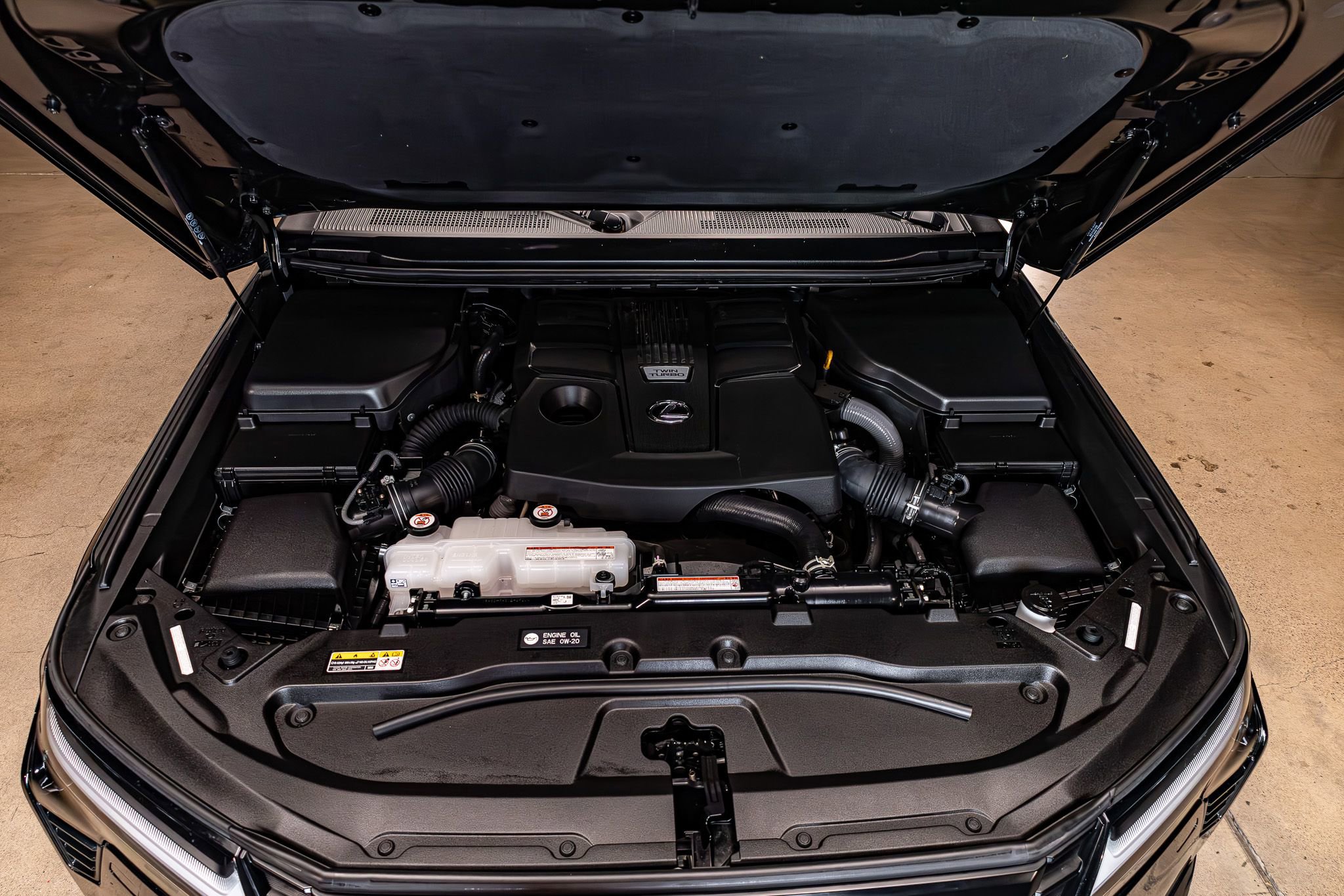 Used 2024 Lexus GX 550 w/ Cold Area Package image 31