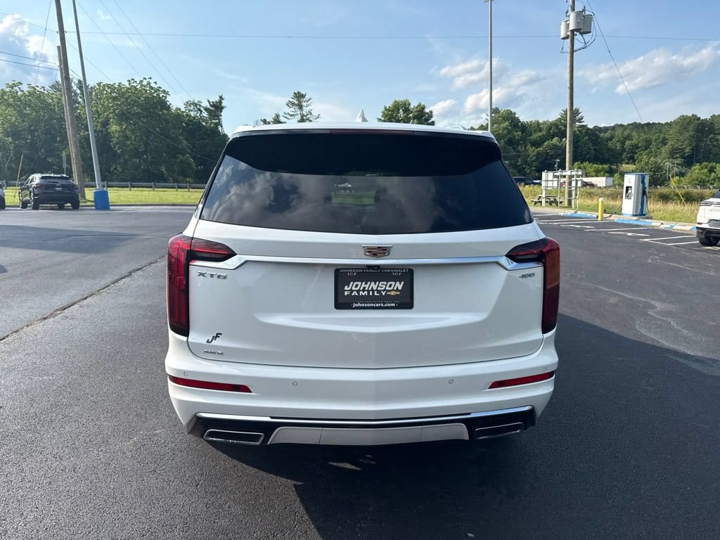 Used 2023 Cadillac XT6 Premium Luxury w/ Technology Package AWD/4WD image 9