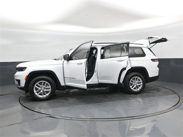 New 2025 Jeep Grand Cherokee L Laredo image 49