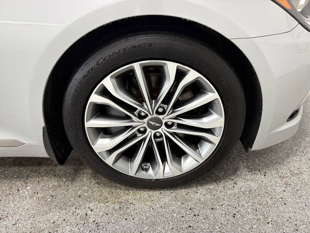 Used 2017 Genesis G80 3.8 w/ Option Group 03 image 28