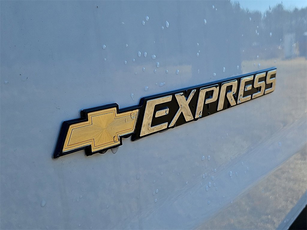 New 2025 Chevrolet Express 2500 w/ Driver Convenience Package image 18