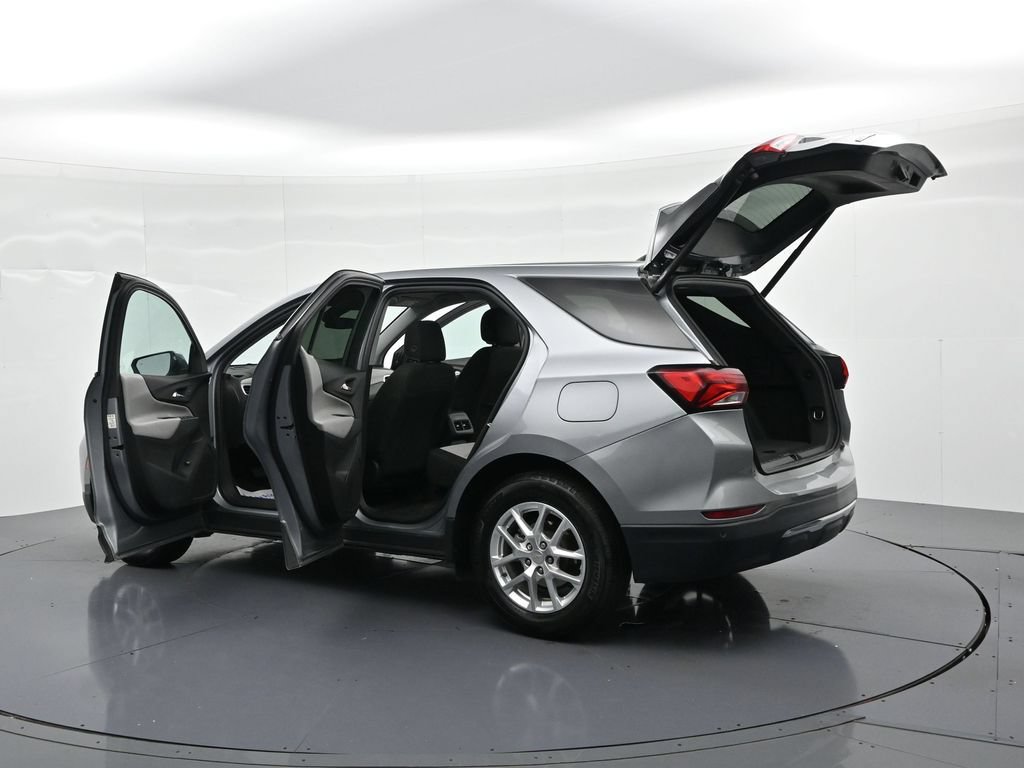 Used 2024 Chevrolet Equinox LT FWD image 24