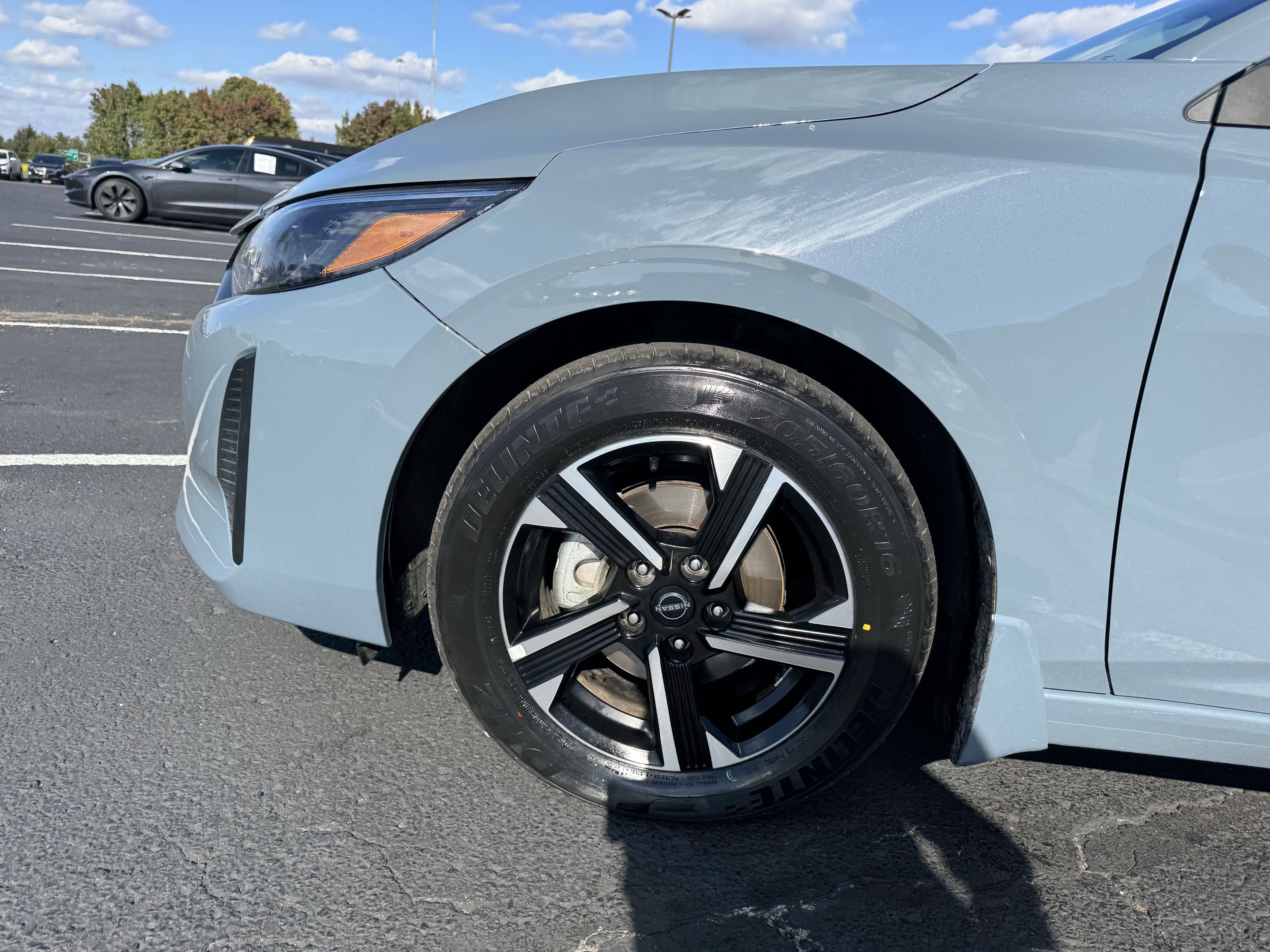 Used 2025 Nissan Sentra SV image 30