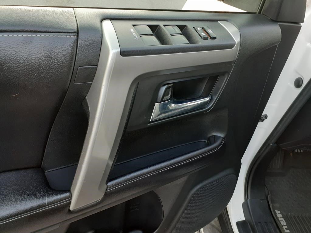 Used 2016 Toyota 4Runner SR5 image 14