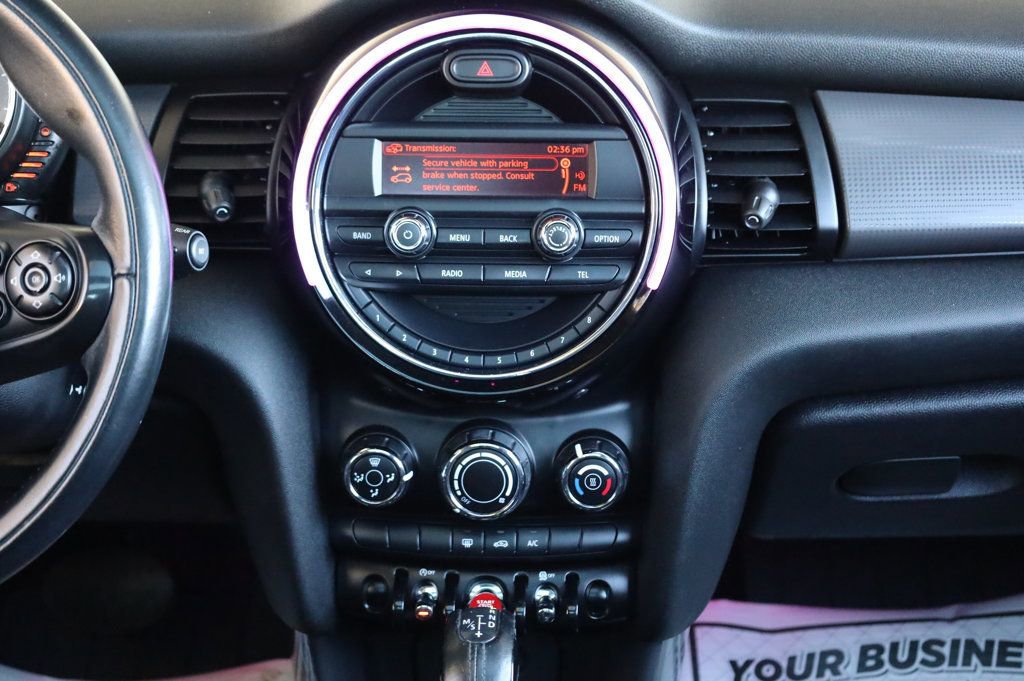 Used 2014 MINI Cooper 2-Door Hardtop image 27