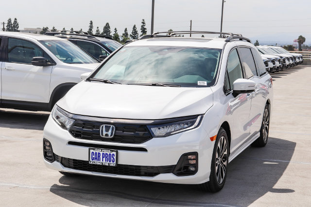 New 2027 Honda Odyssey Elite image 4