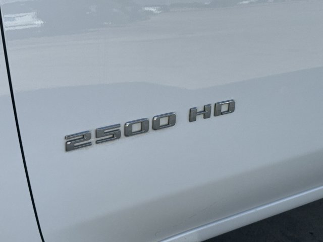 Used 2024 Chevrolet Silverado 2500 LT w/ Z71 Off-Road Package AWD/4WD image 33
