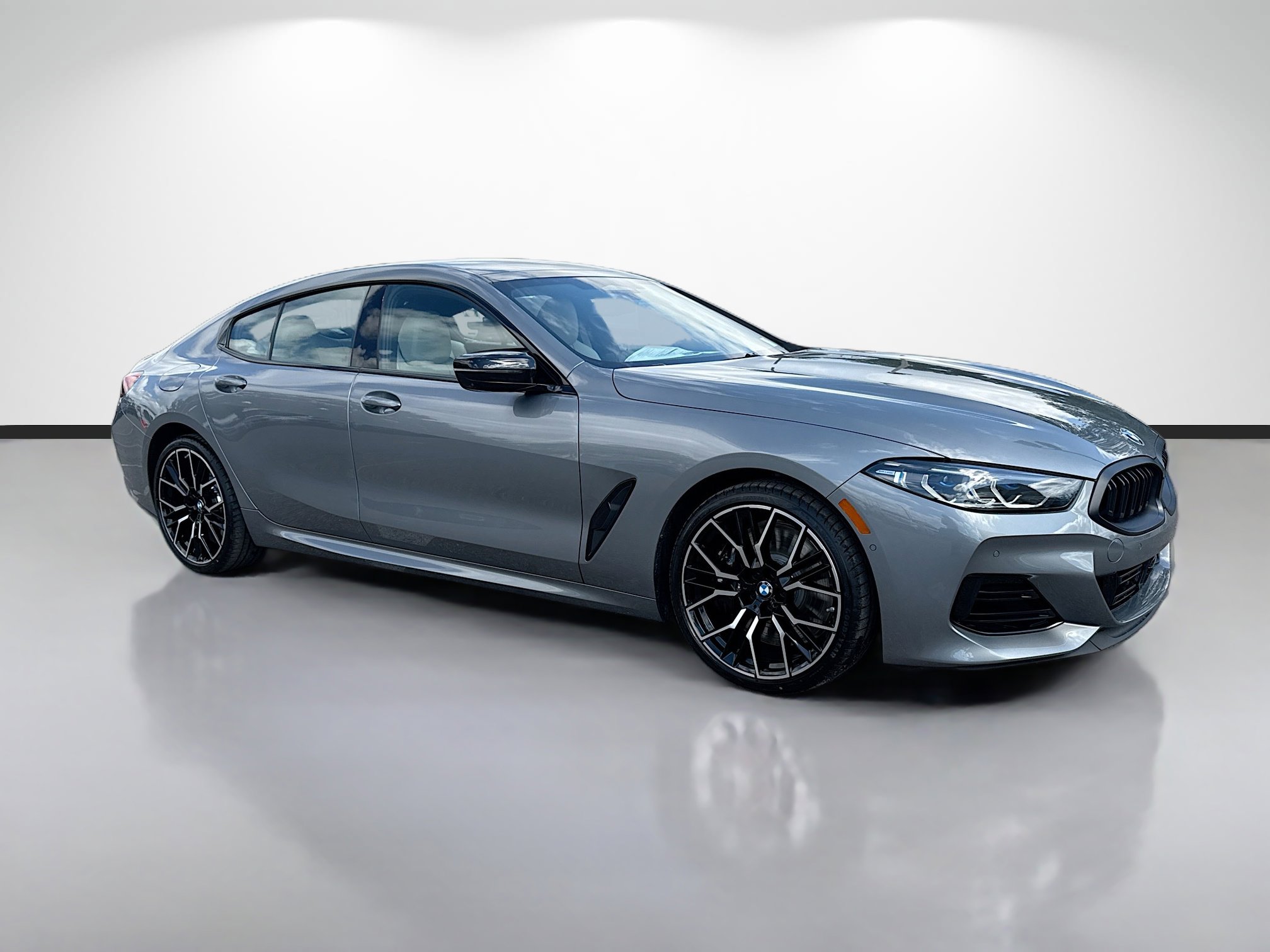 New 2026 BMW M850i xDrive image 1