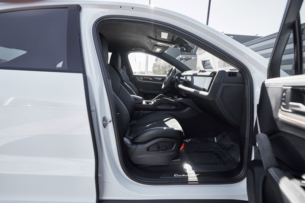 Used 2024 Porsche Cayenne Turbo GT image 26