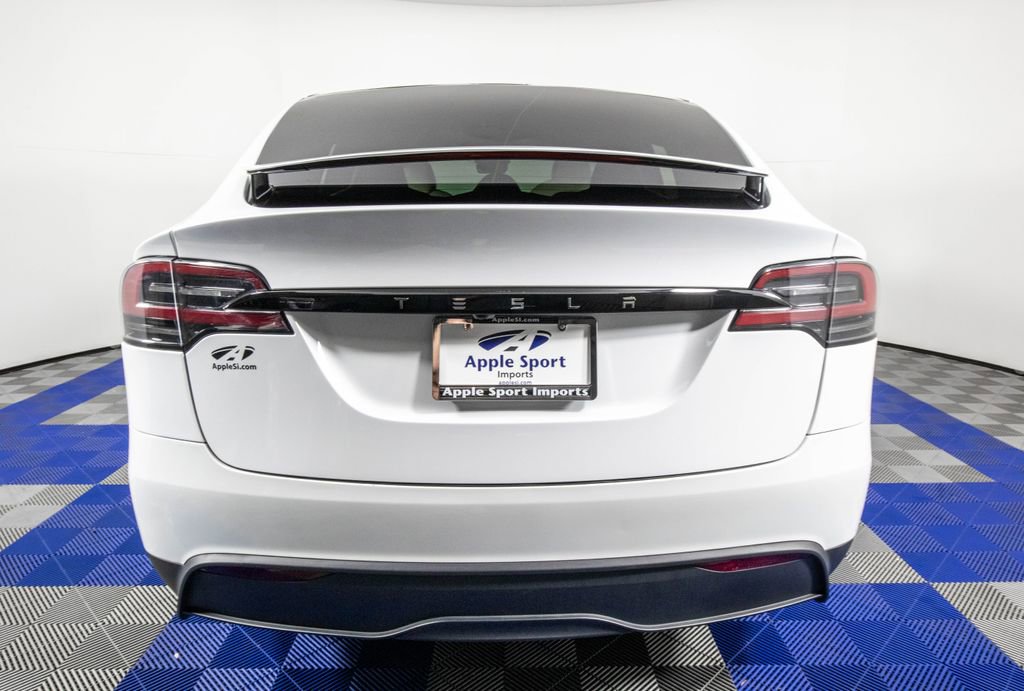Used 2023 Tesla Model X image 6