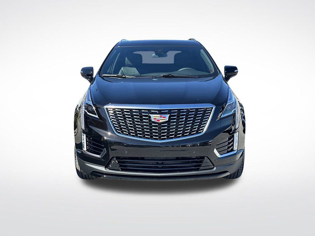New 2026 Cadillac XT5 Luxury image 3