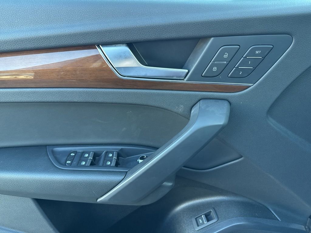 Used 2024 Audi Q5 2.0T Premium image 20