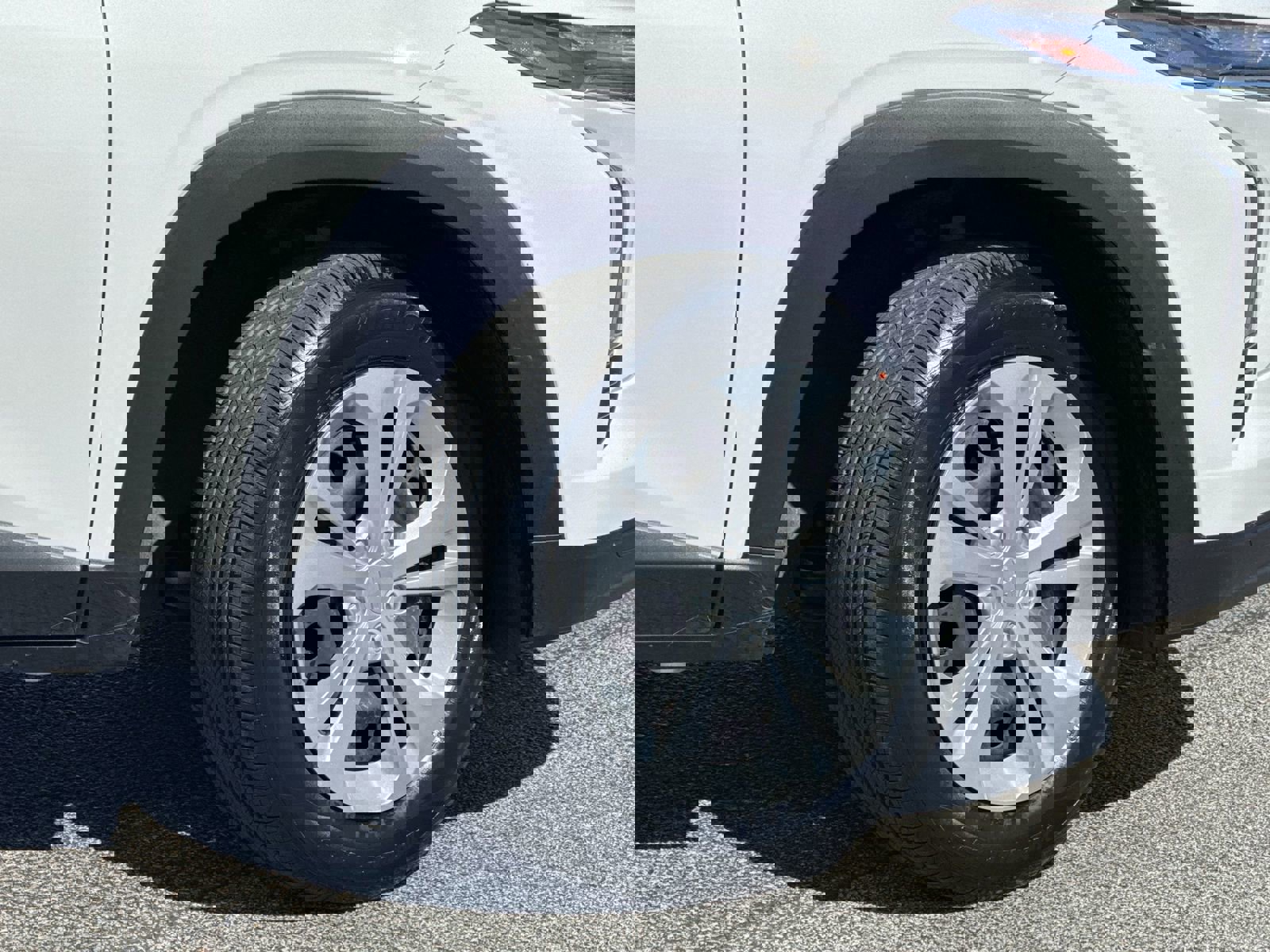 Used 2024 Chevrolet Trax LS image 12